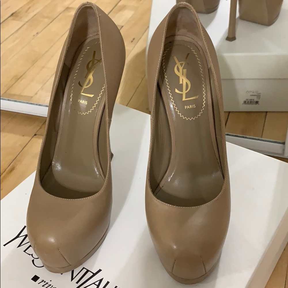 YSL Tribtoo 105 pump Nappa Nude 35.5 (5.5-6 us)